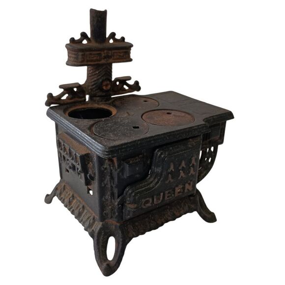 Queen Cast‎ Iron Stove Miniature Toy Salesman Sample Diorama Vintage Dollhouse. - Picture 11 of 16